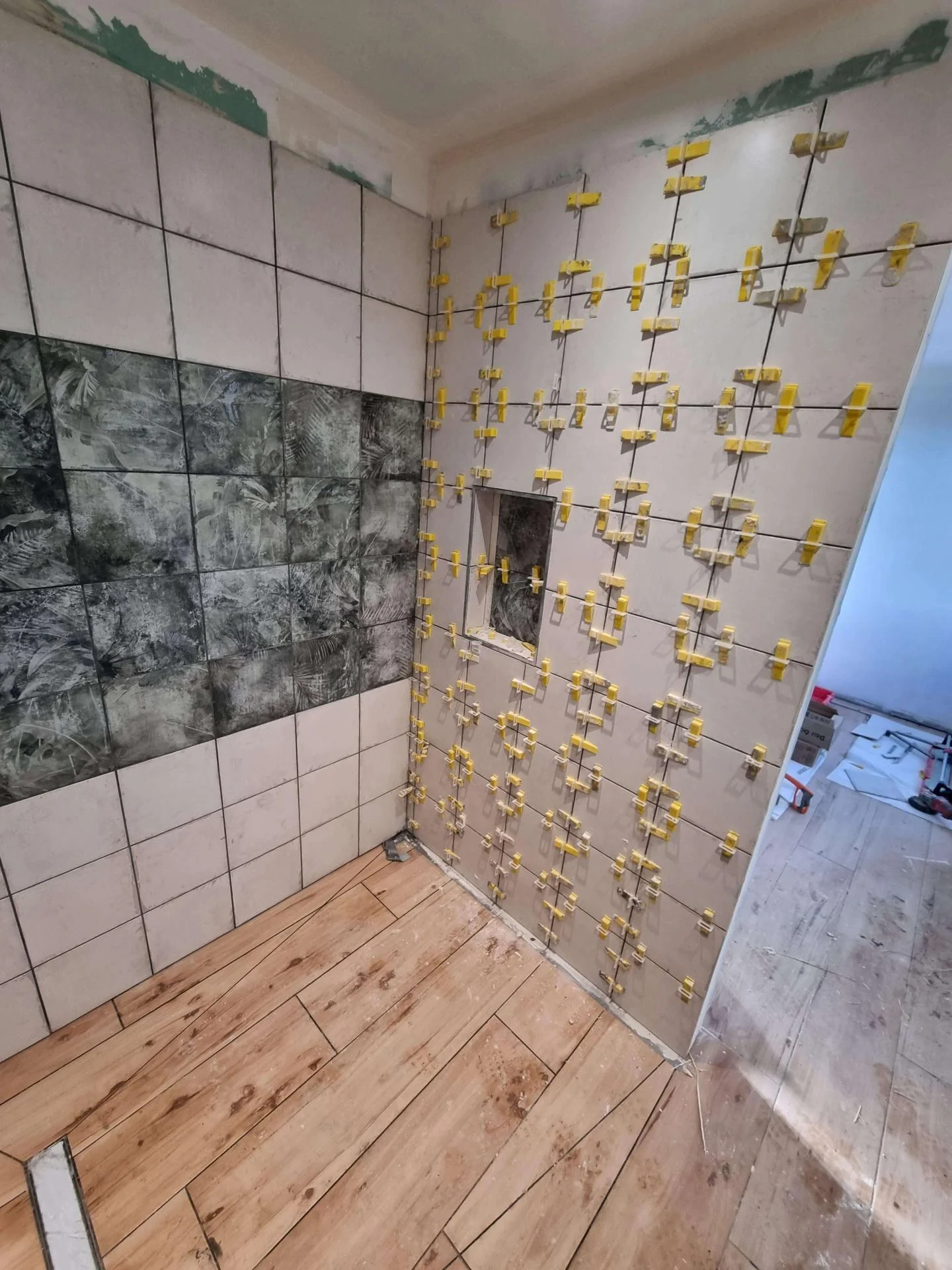 Niche de douche sur mesure, faïences